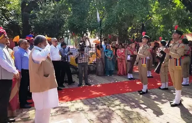 सकारात्मक कार्यों में ऊर्जा लगाएं युवा - अनिल विज