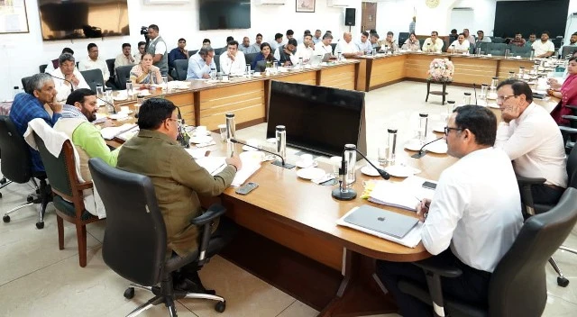 सीएम सैनी की अध्यक्षता में विकास कार्यों पर अहम फैसले